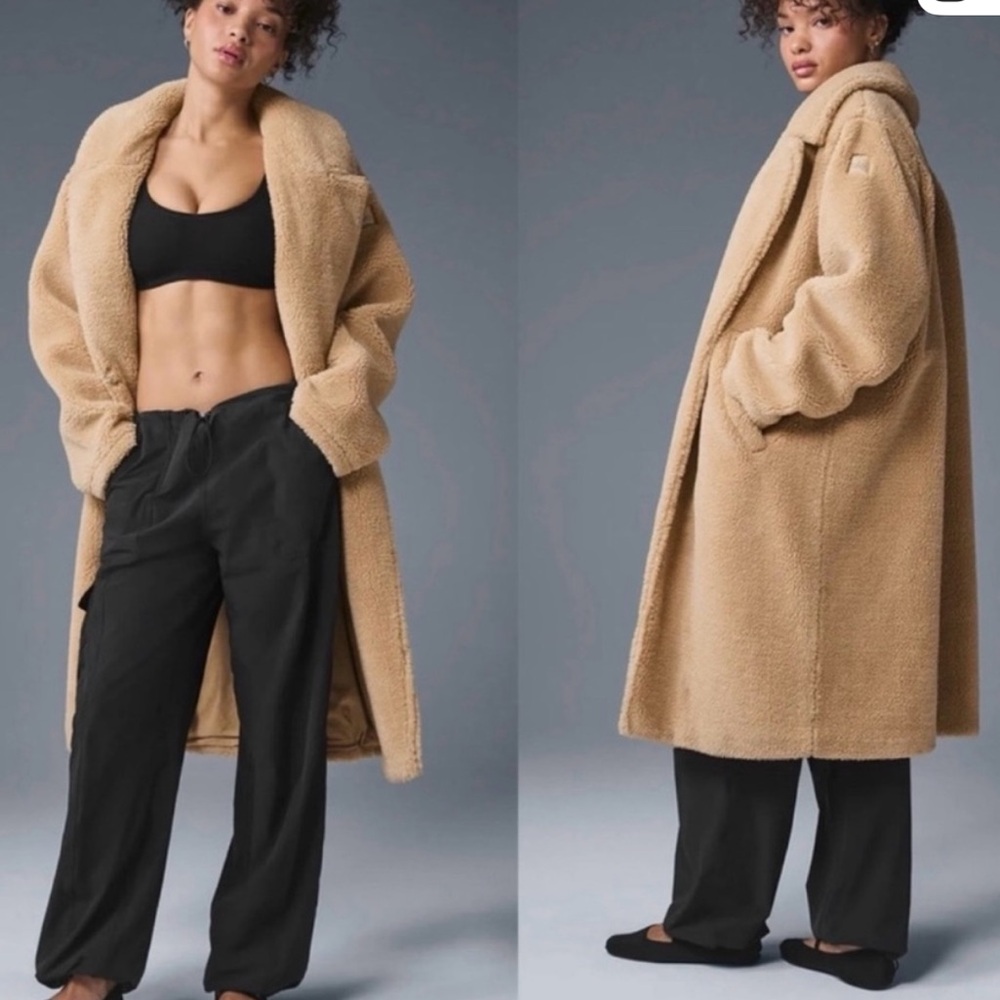 ALO Yoga Women's Teddy Trench Coat in Camel - Picture 4 of 5